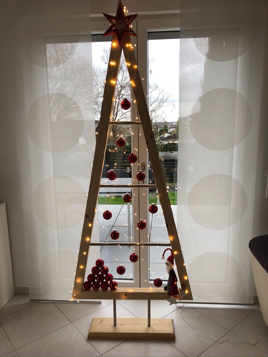 Wand-Weihnachtsbaum selber machen: Überraschende Geheimnisse für ein festliches Meisterwerk